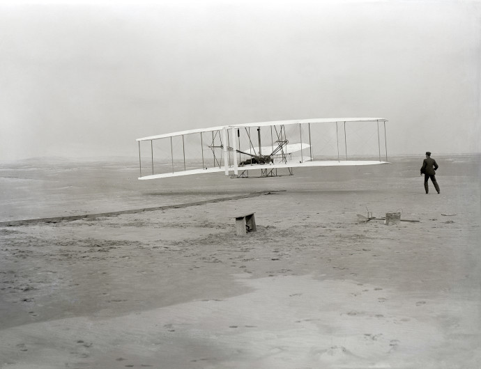1903. december 17. | Először száll fel a Wright testvérek repülőgépe