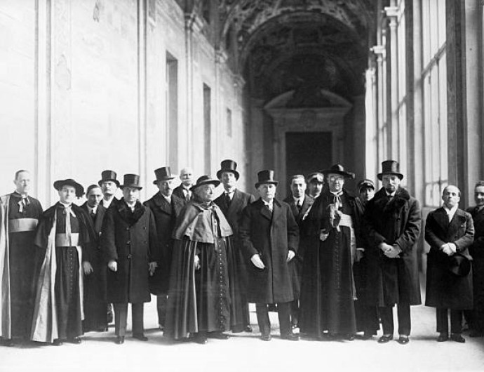 1929. február 11. | A lateráni egyezmény megkötése