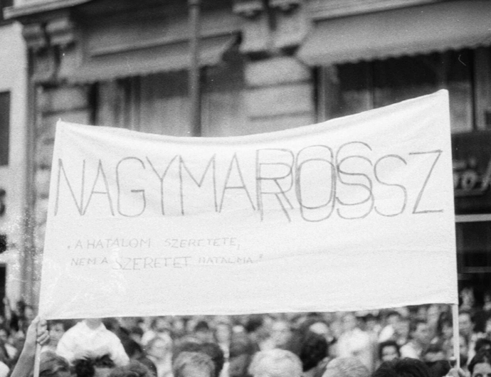 1983. december 20. | Az MTA állásfoglalást adott ki a Bős-nagymarosi dunai vízlépcső építésének kockázatairól