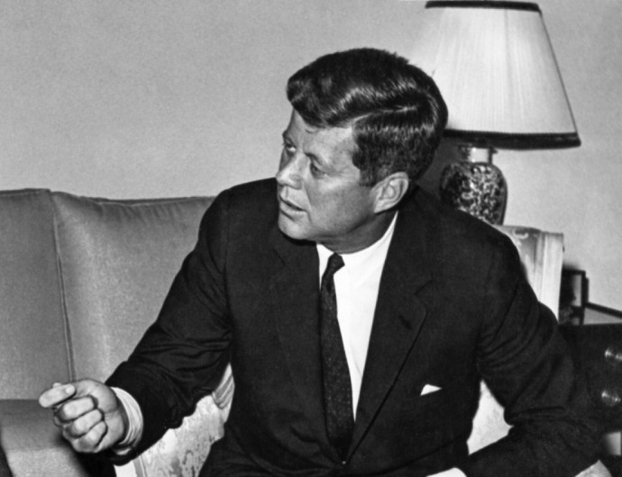 1917. május 29. | John F. Kennedy amerikai elnök születése
