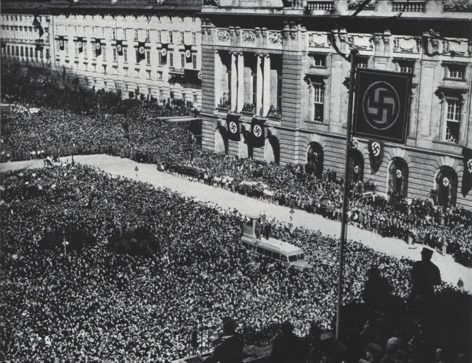 1938. március 12. | Németország csapatai végrehajtják az Anschlusst