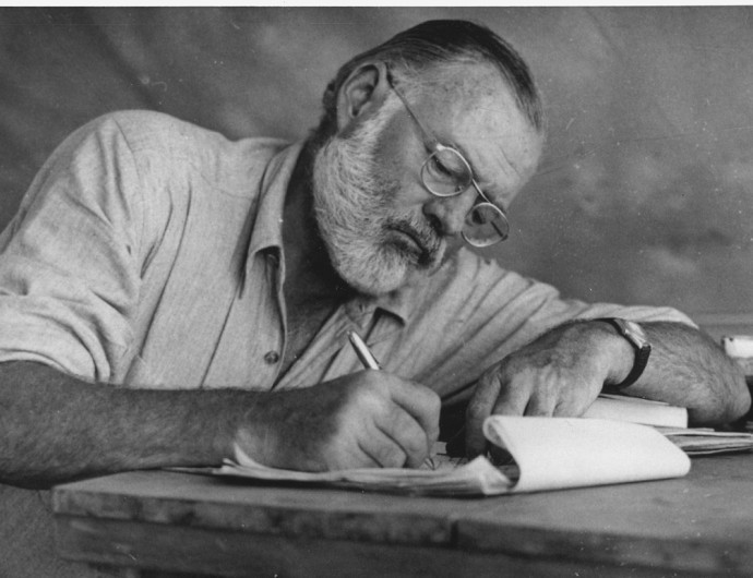 1961. július 2. | Hemingway öngyilkosságot követ el