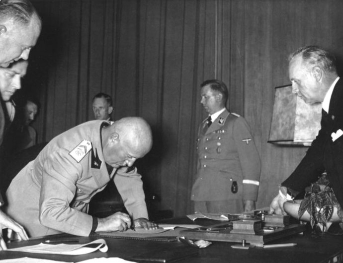 1938. szeptember 30. | A müncheni egyezmény aláírása