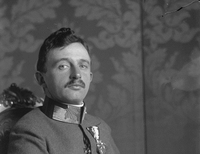 1921. november 6. | A Habsburg-ház utolsó trónfosztása